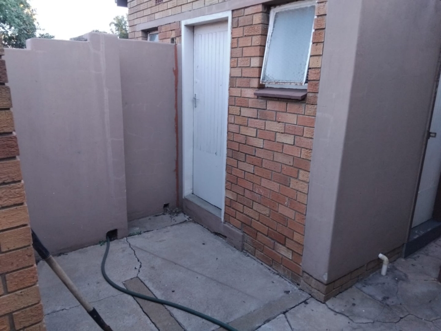 4 Bedroom Property for Sale in Lourenspark North West